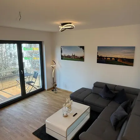 アパート Elbecity ドレスデン